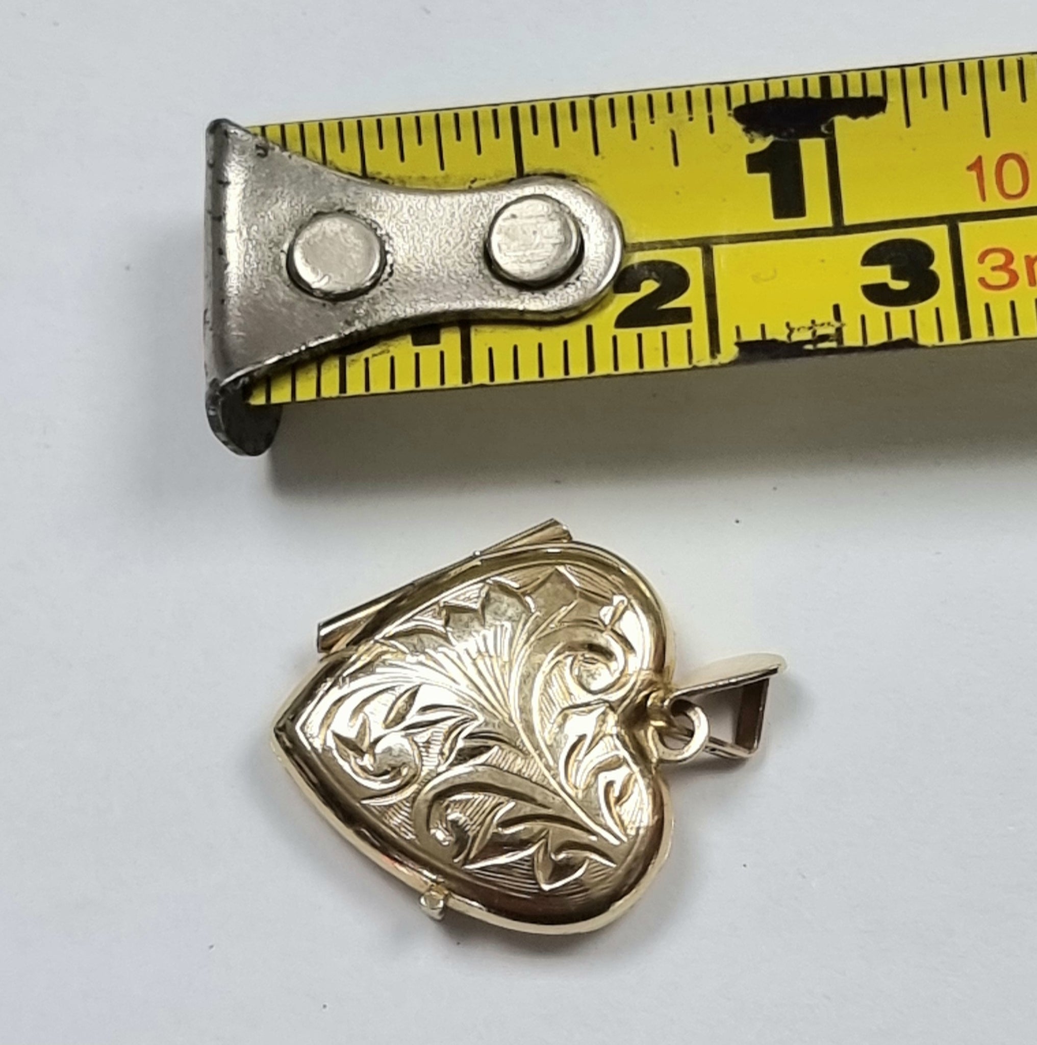 9ct Gold Locket "I Love You"