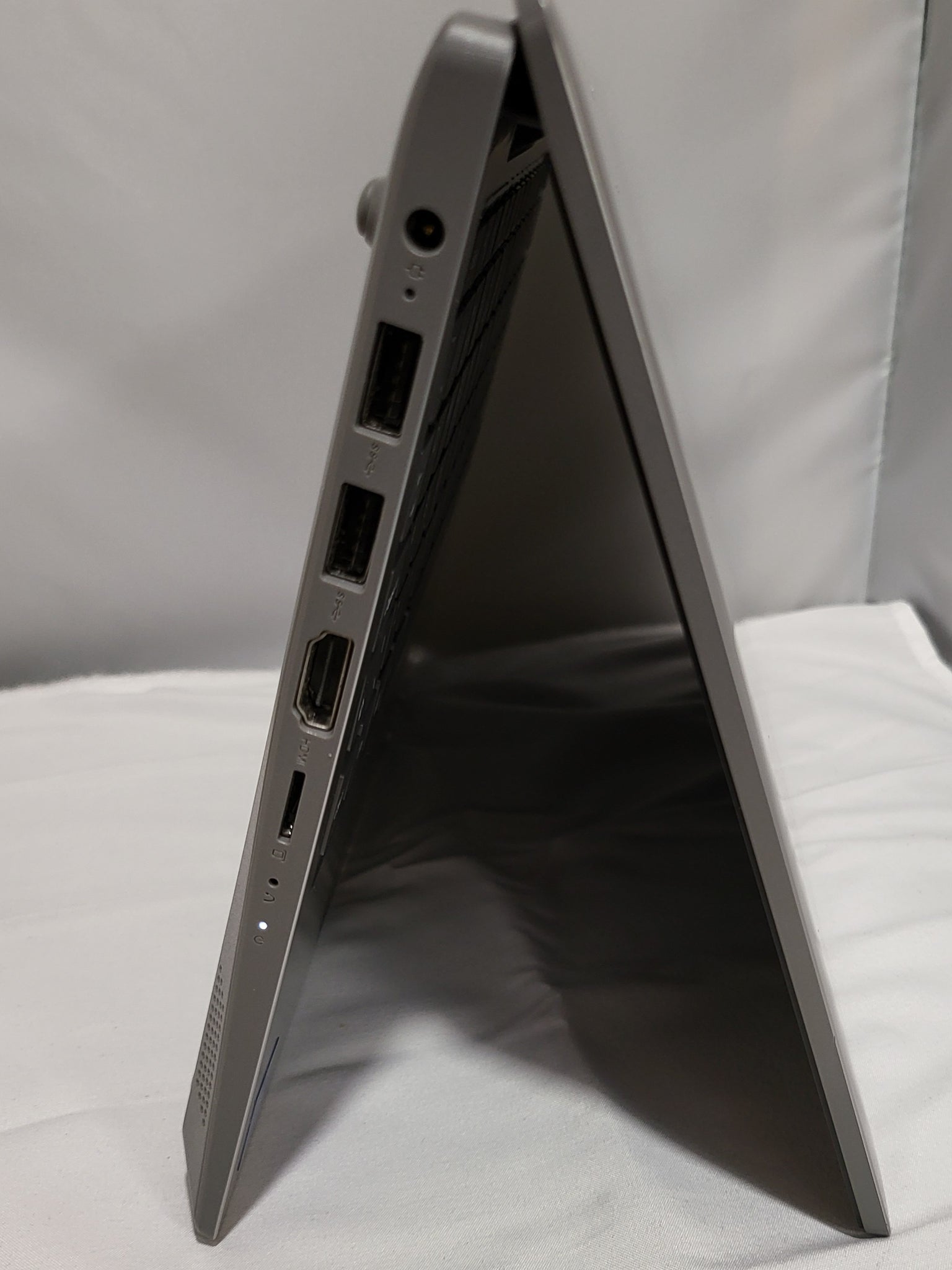 Lenovo IdeaPad 1 Laptop 11IGL05 11.6" , Windows 11, Intel Celeron N4020, 4GB Ram, 64GB emmc
