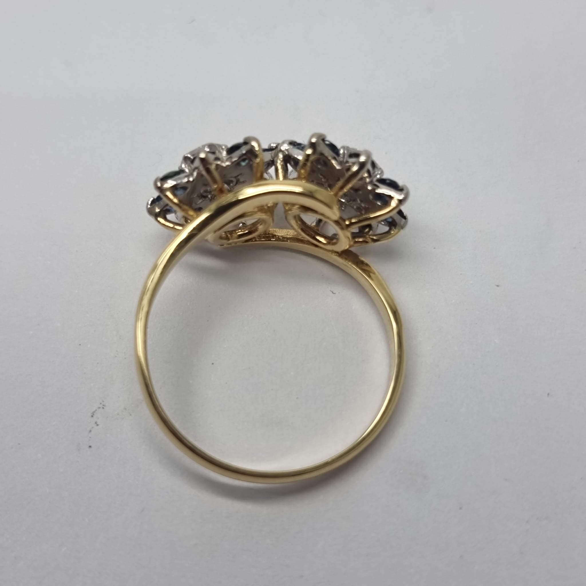 18ct Gold 0.56ct Sapphire & 0.29ct Diamond Cluster Ring - Size O - RRP £1980