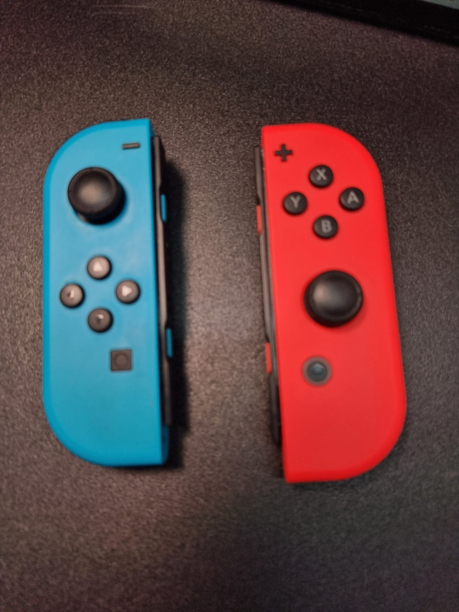 Nintendo Switch Home Gaming Console - 32GB SSD - Neon Joycons - Boxed (Right Joycon Loose)