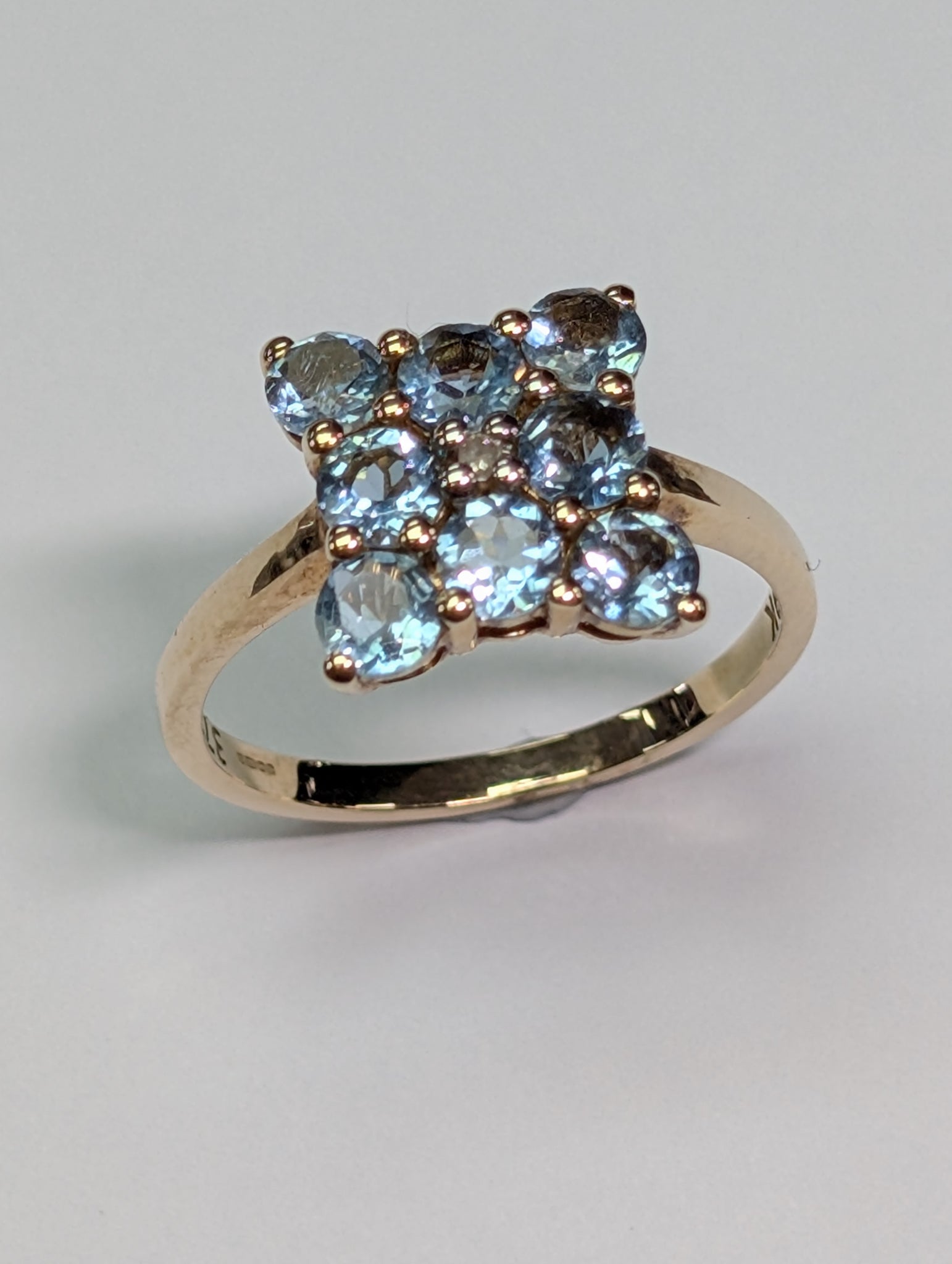 9ct Gold Ring with Turquoise Coloured Stones - Size N 1/2
