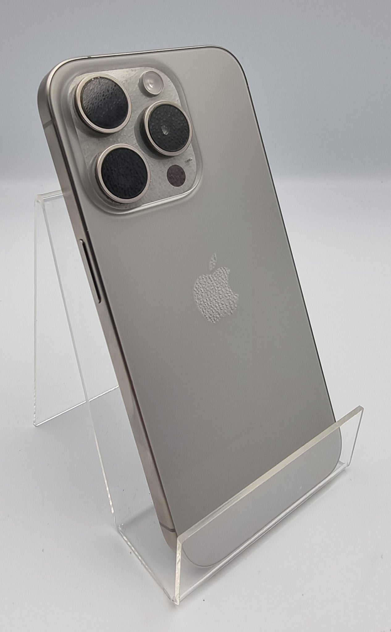 Apple iPhone 15 Pro 128GB grey Titanium smartphone unlocked unboxed (88% batt health)