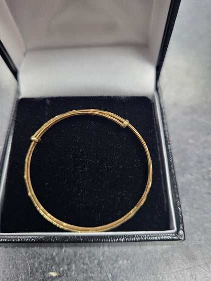 9CT  Yellow Gold Adjustable Baby Christening Bangle - 1.87g