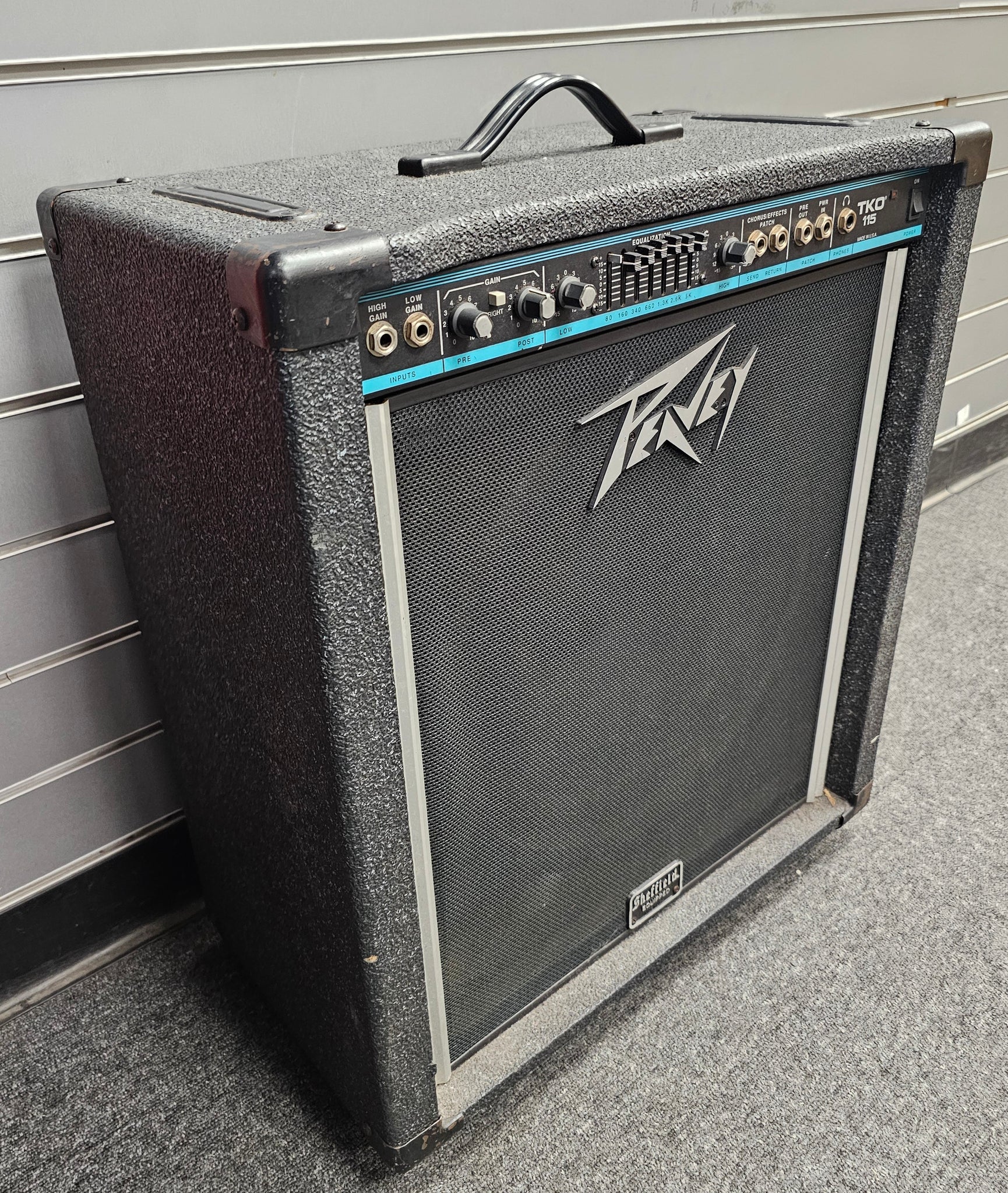 Peavey TKO 115 bass amplifier **Collection Only**