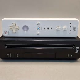 Nintendo Wii Console Black with Controller,Nunchuck and all leads and sensor