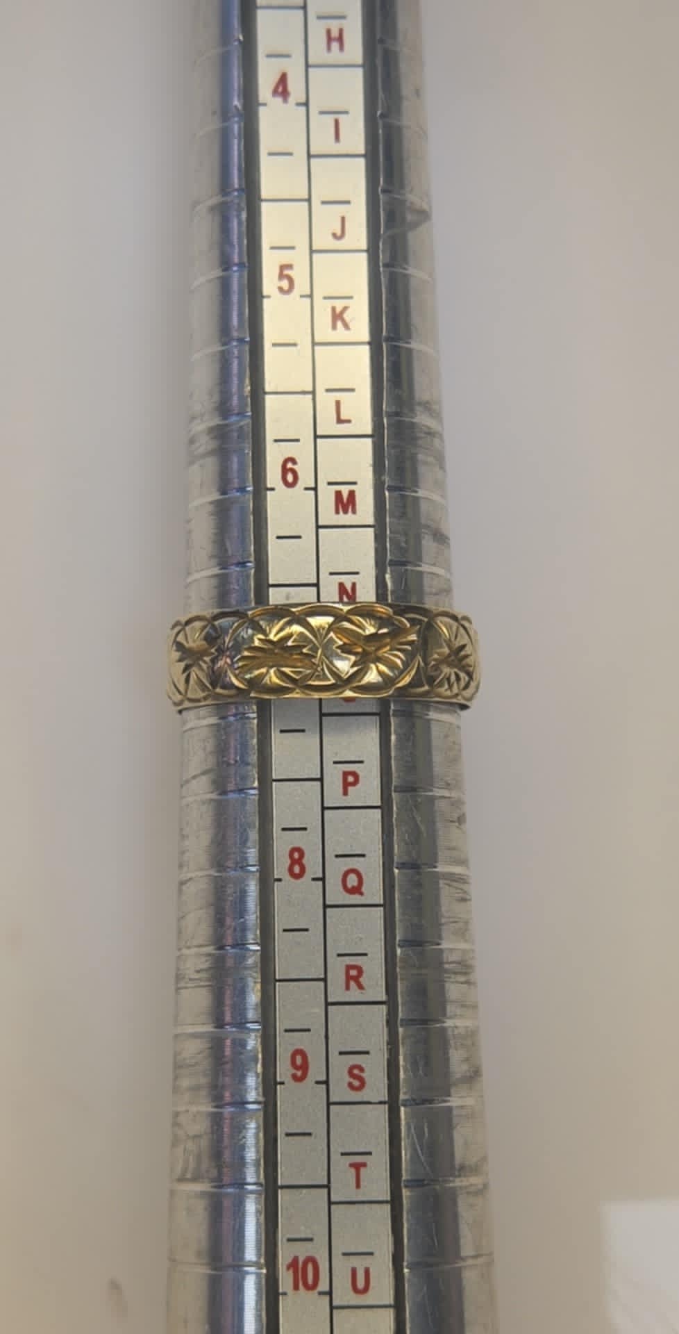 9ct Gold Patterned Ring