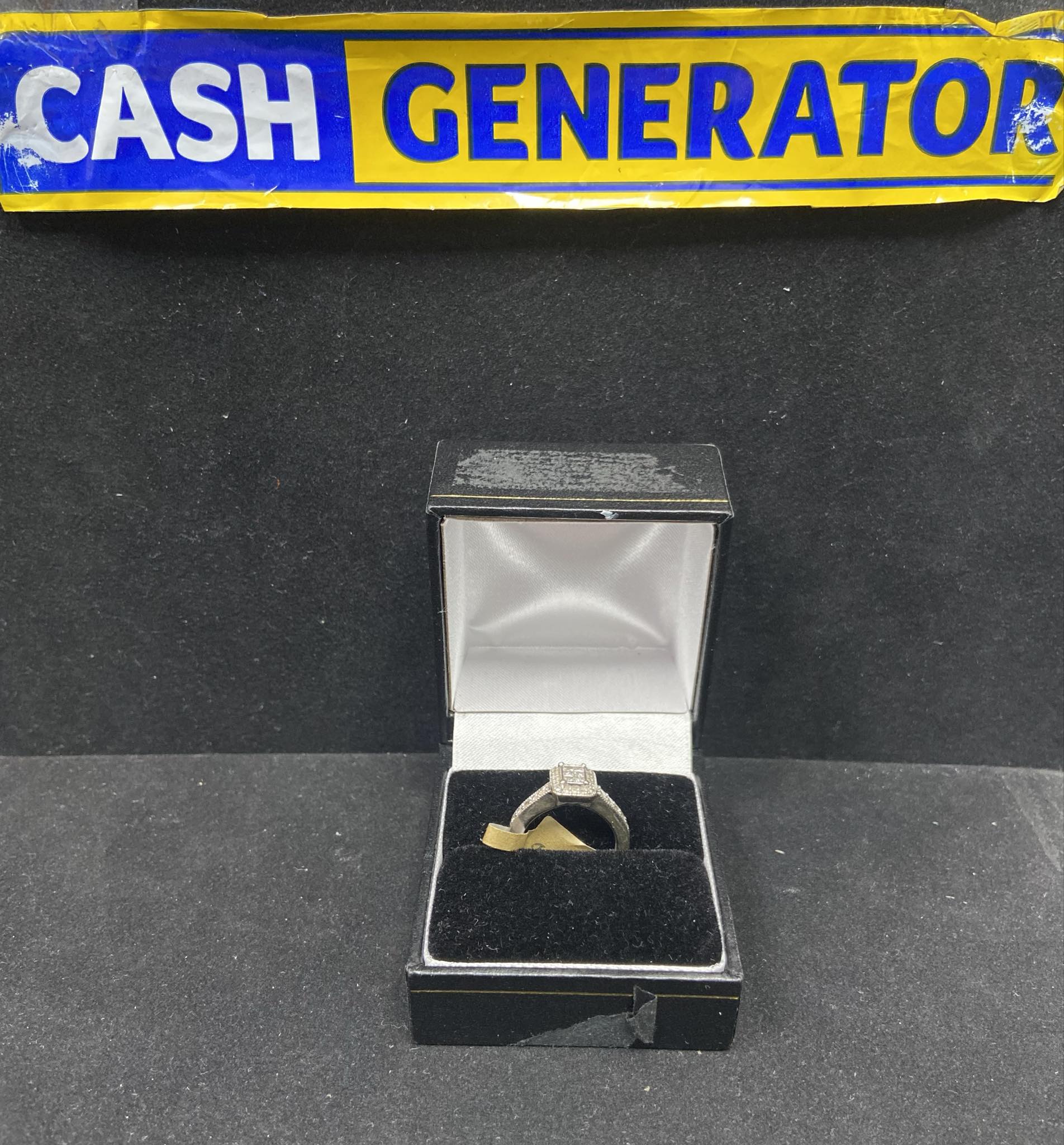 9ct White Gold Diamond Ring 1/3ct (Size I/J) 2.9g