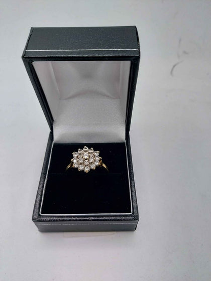 9CT Yellow Gold Ring With CZ Stone Flower - 2.62 Grams - Size T - Fully Hallmarked.