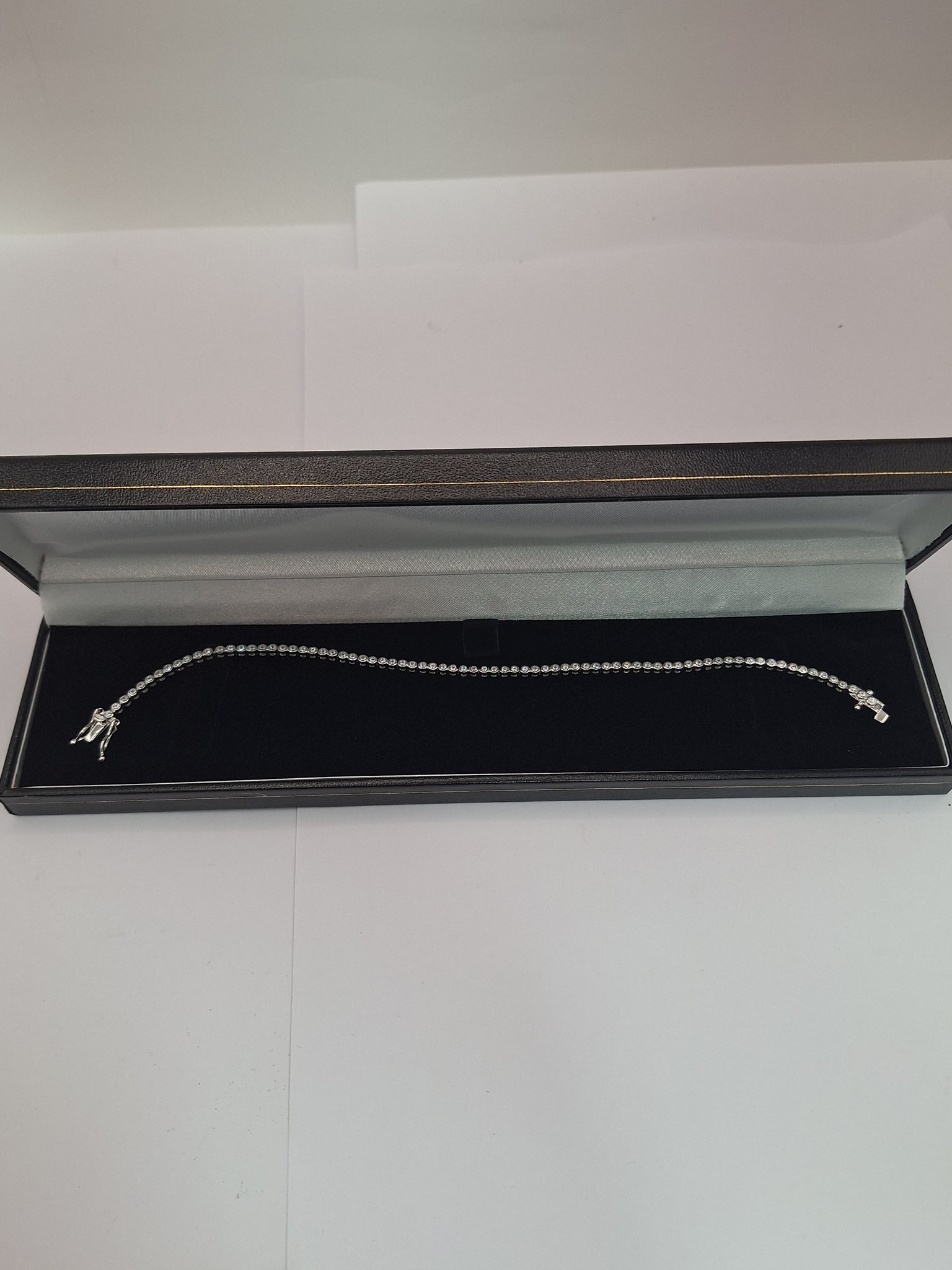 NEW OTHER 925 SILVER BRACELETE ,, 925 , WEIGHT 6.5G LENGHT 8" STONE CZ.