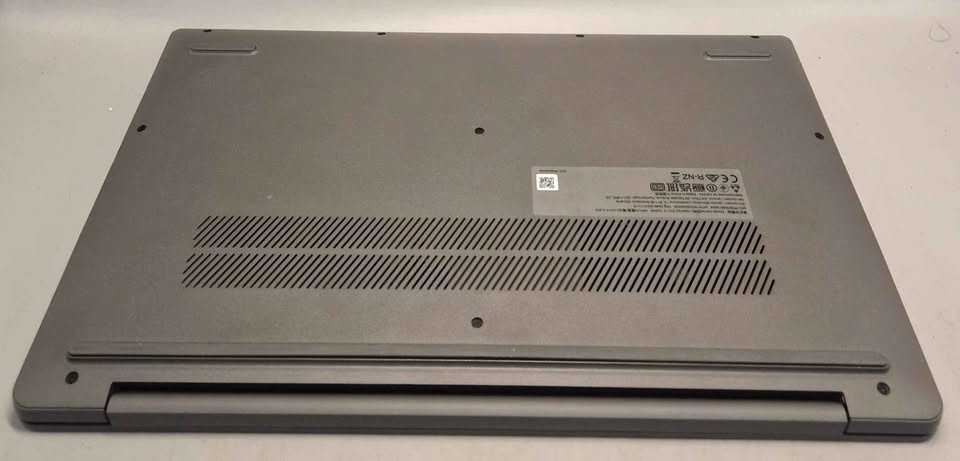 Lenovo IdeaPad Slim 3 15IAN8/N100/4GB Ram/128GB SSD/15"/W11/B