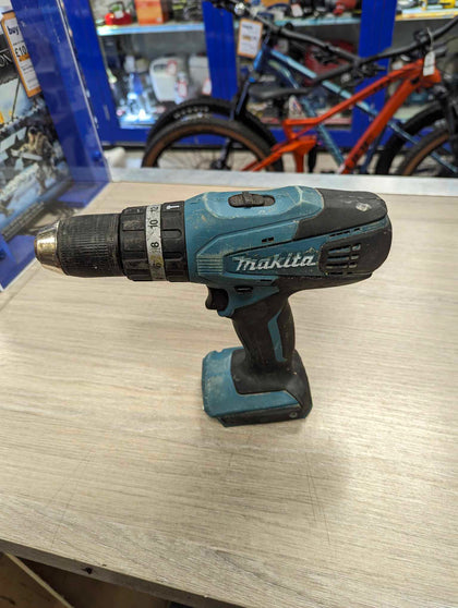 MAKITA HAMMER DRILL HP457D NO BATTERY.