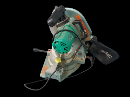 Hitachi C10fs Sliding Dual Compound Miter Saw 110V 50/60HZ 1600W