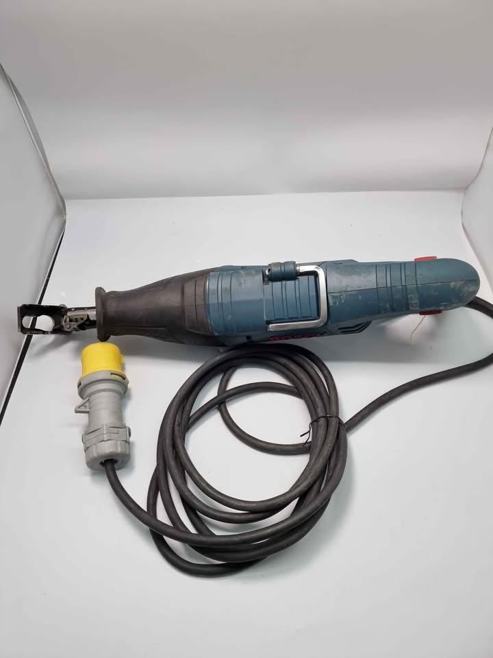 **COLLECTION ONLY** BOSCH GSA 1100 E 110V Heavy Duty Professional Reciprocating Saw