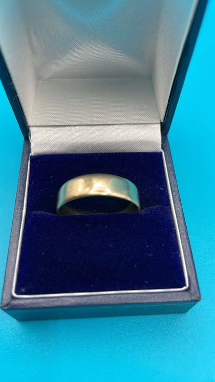 9CT gold ring