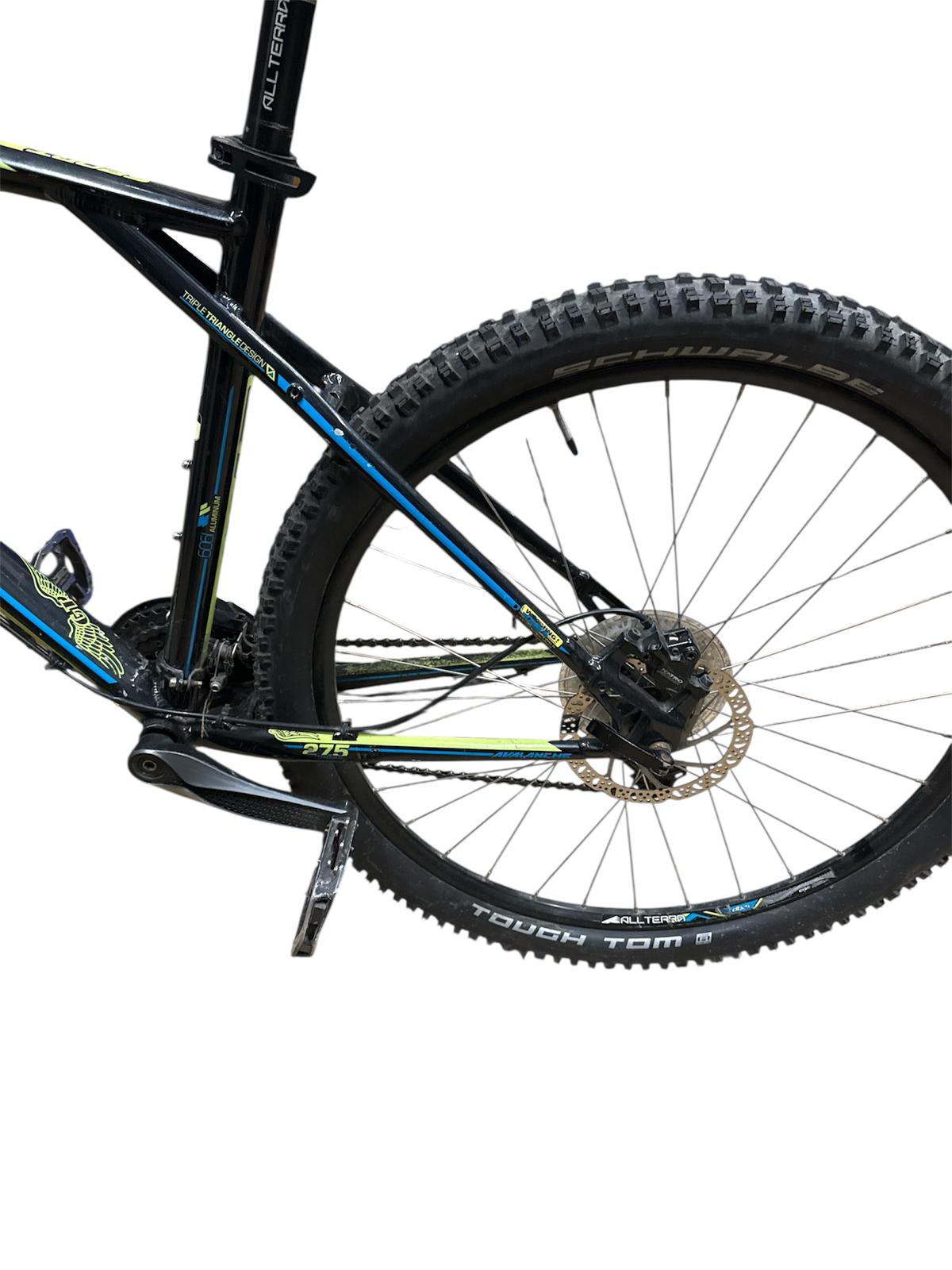 Avalanche GT Bike 28 Inch Wheels and 23 Inch Frame "Collection Only"