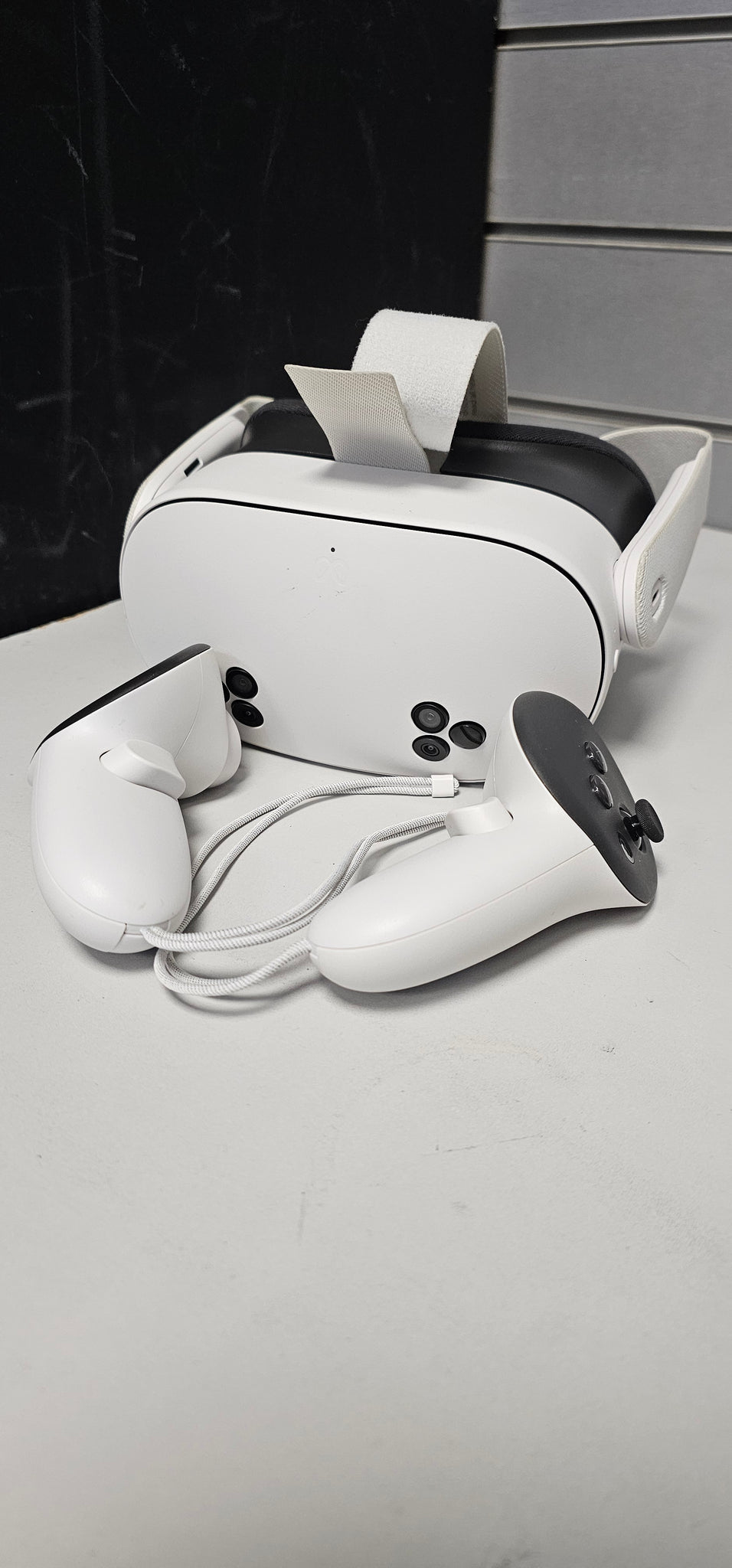 Meta Quest 3S Mixed Reality Headset - 256 GB