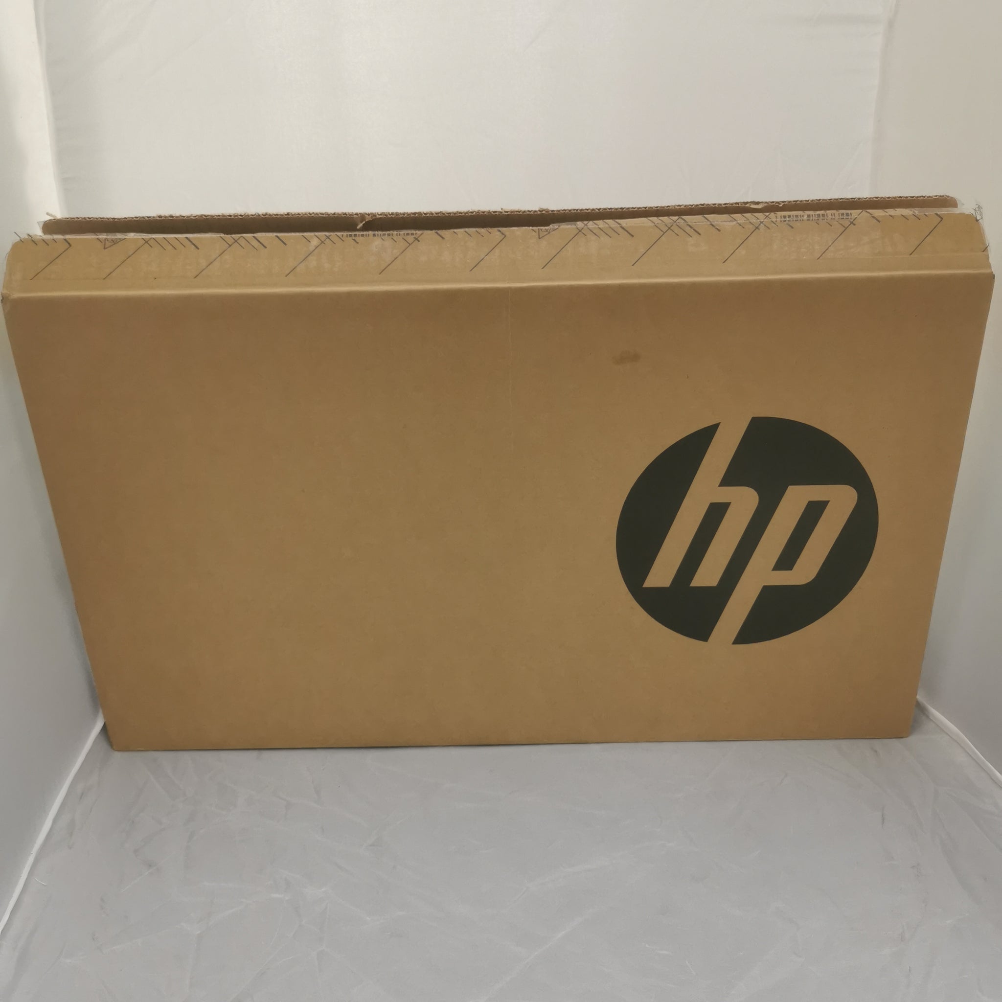 HP 15-FC0018 Ryzen 3 7320U 4GB Ram 128GB SSD 15” screen Windows 11 Boxed with charger