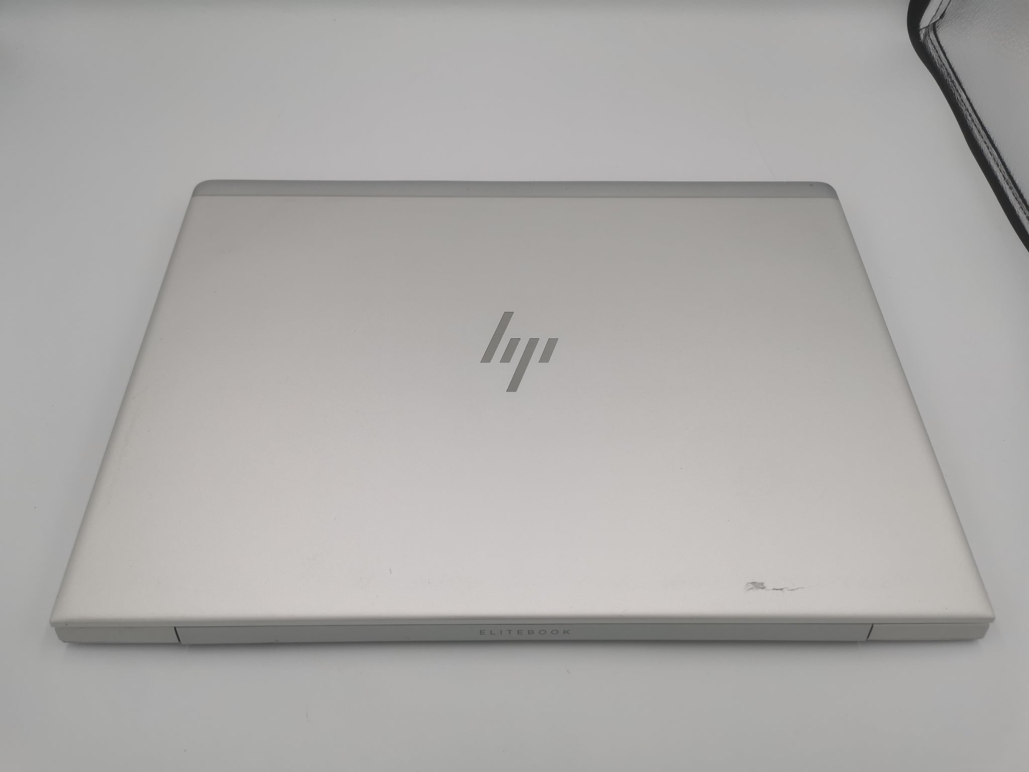 HP Elitebook 840 G5/i7-8550U/8GB Ram/256GB SSD/14"/W10/Unboxed/61% BH