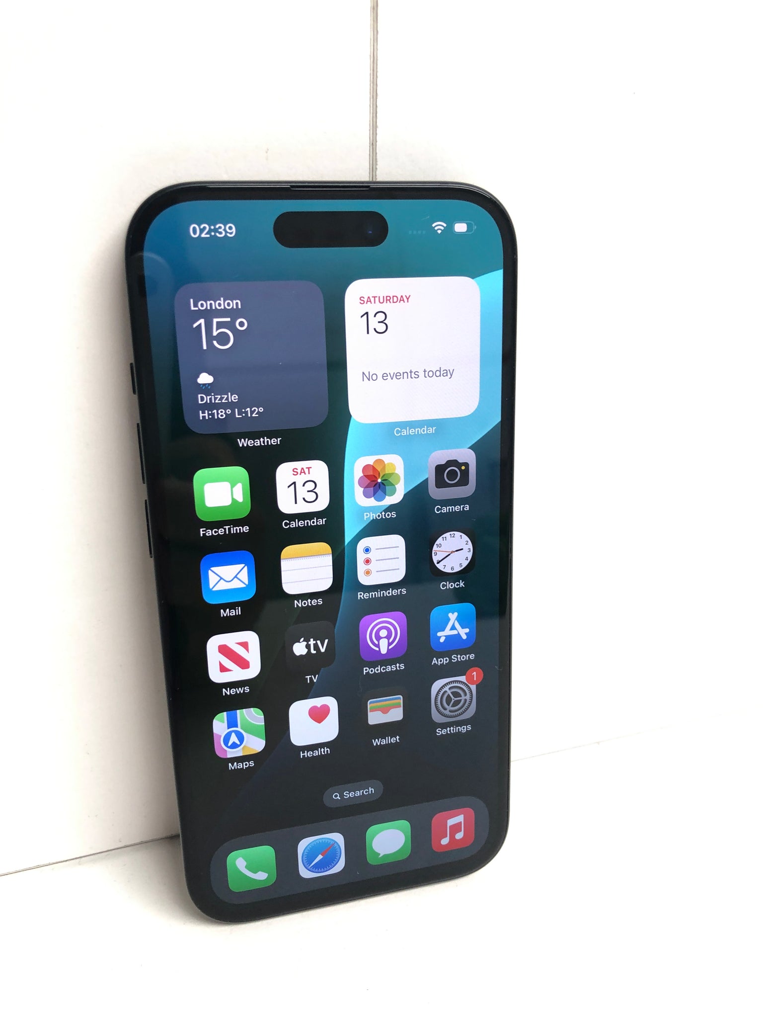 Apple iPhone 15 - 128 GB - Black
