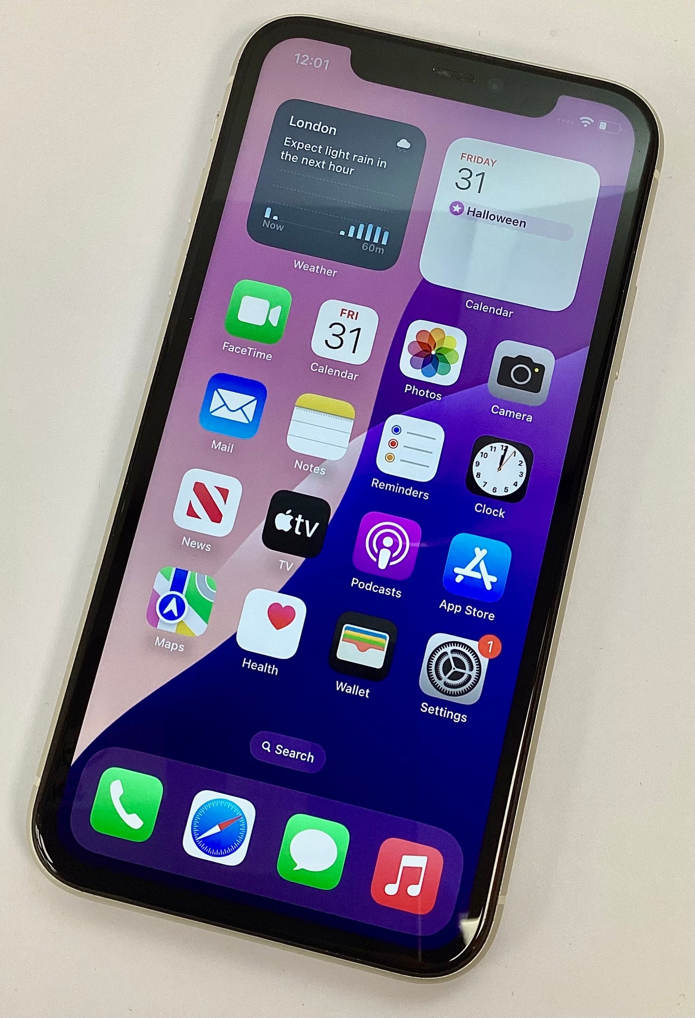 Apple IPhone 11 - White