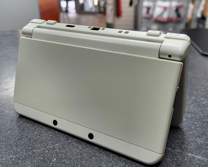 NEW 3DS Console - White | Cash Generator
