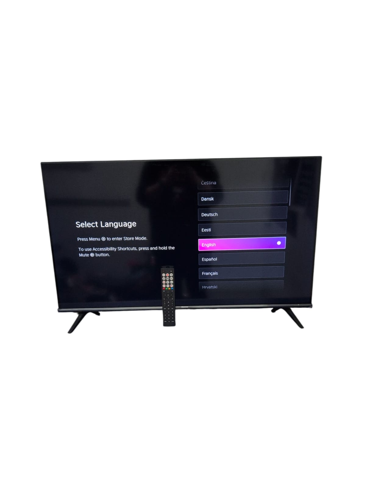 Hisense 40" Smart TV, With remote