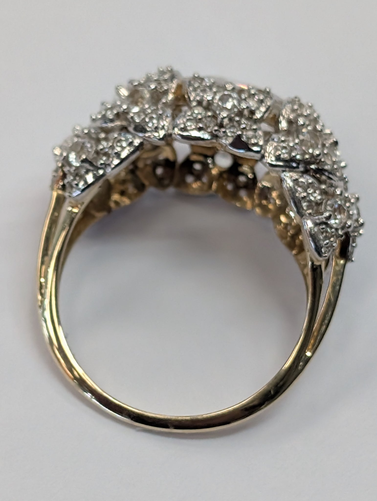 9ct gold ring with white gold & cz stones size L1/2
