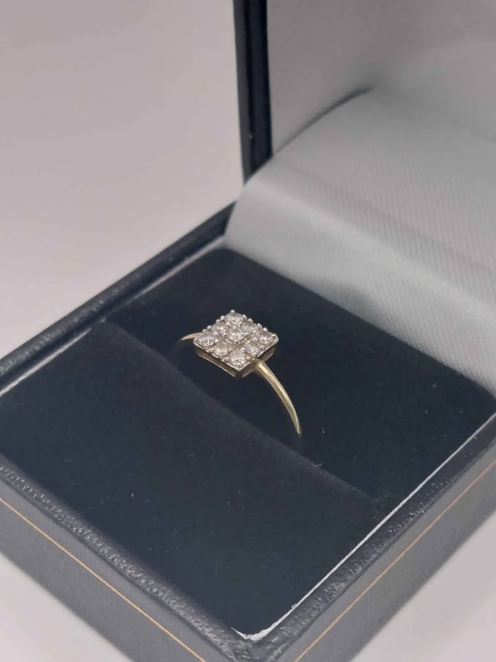 (9ct 375 Hallmarked&Tested), Gold Ring, Weight: 1.24G, Size: O