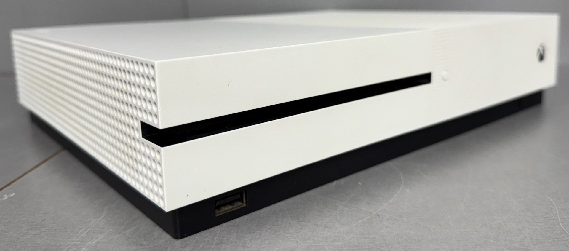 Microsoft Xbox One S 1TB Console Bundle ( + Call Of Duty Advanced Warfare ) ** Unboxed **