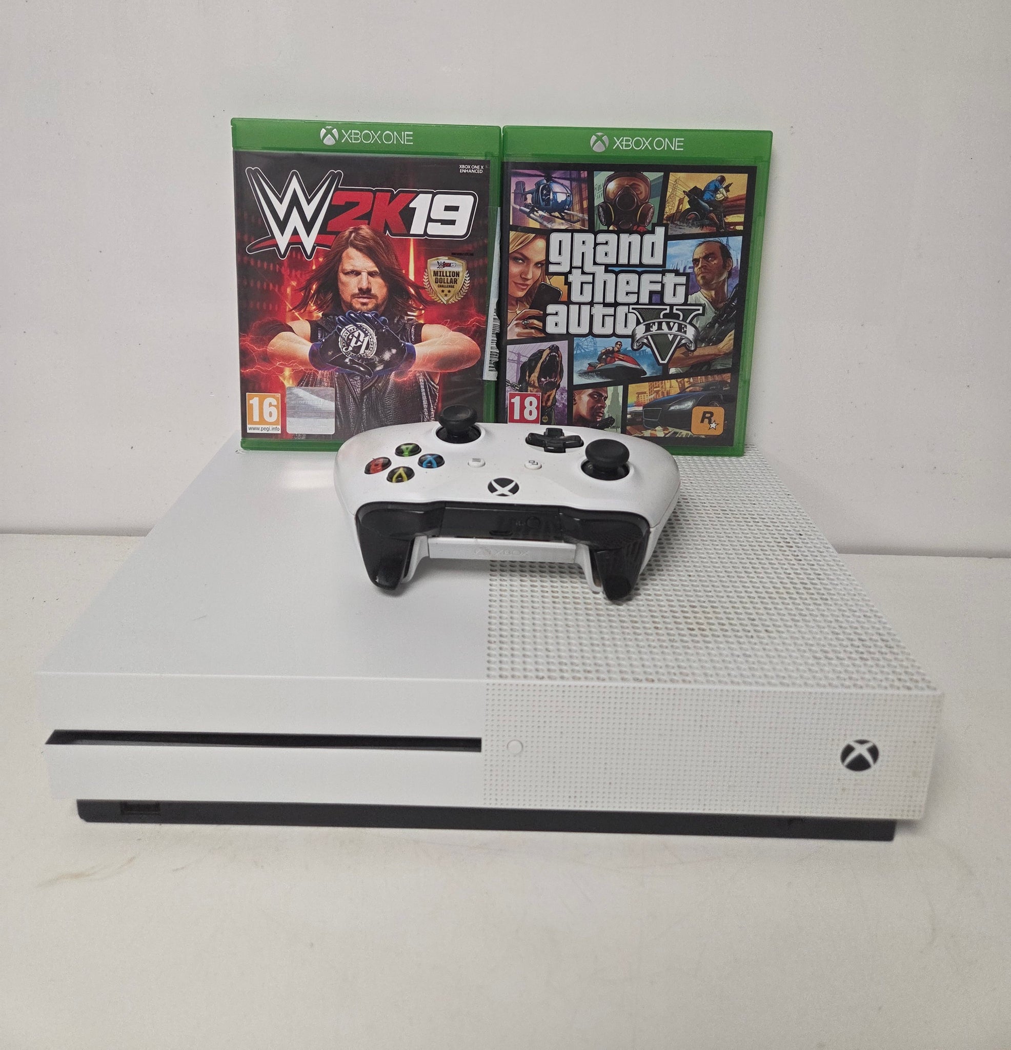 Xbox One S 500GB Console & 2 Games