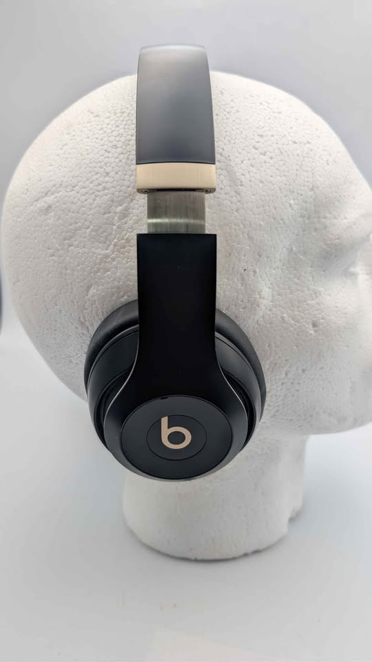Beats Studio3 Wireless Skyline Collection Over-Ear Headphones Beats Studio3 Wireless Skyline Collection Over-Ear Headphones