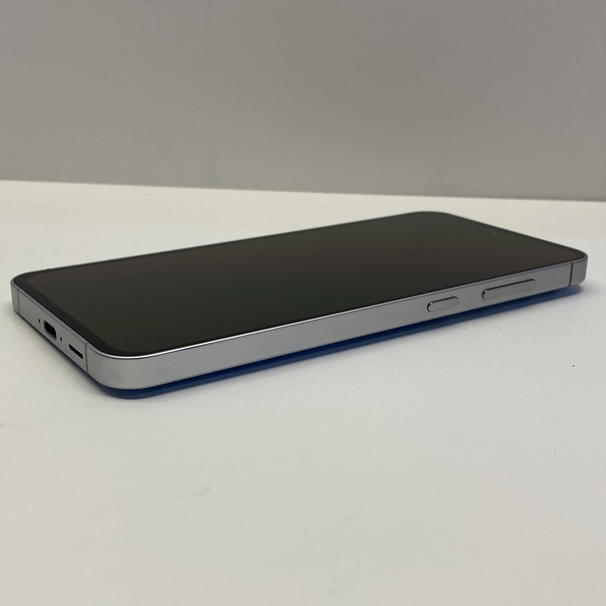 Samsung Galaxy S24 FE Unlocked Model SM-S721B/DS 128GB in Blue