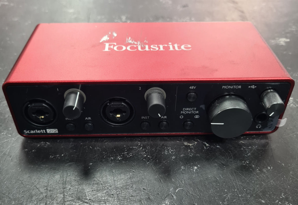 Focusrite Scarlett 2i2 Studio (3rd Gen) Audio Interface | Cash