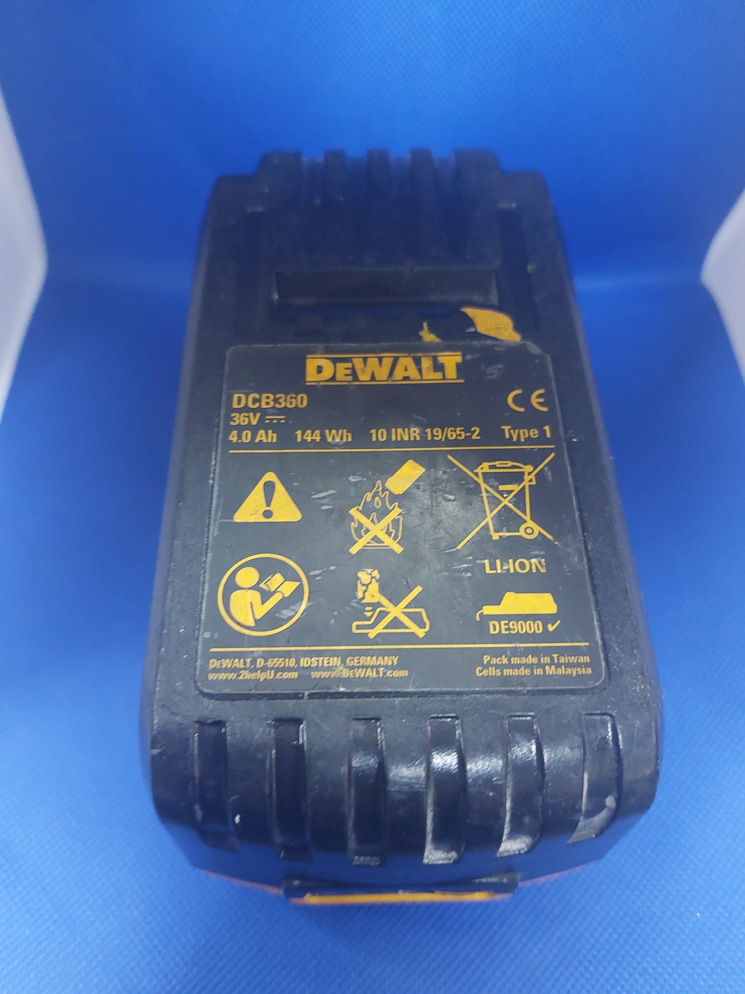 DeWalt DCB360 36V 4.0Ah Heavy Duty Battery