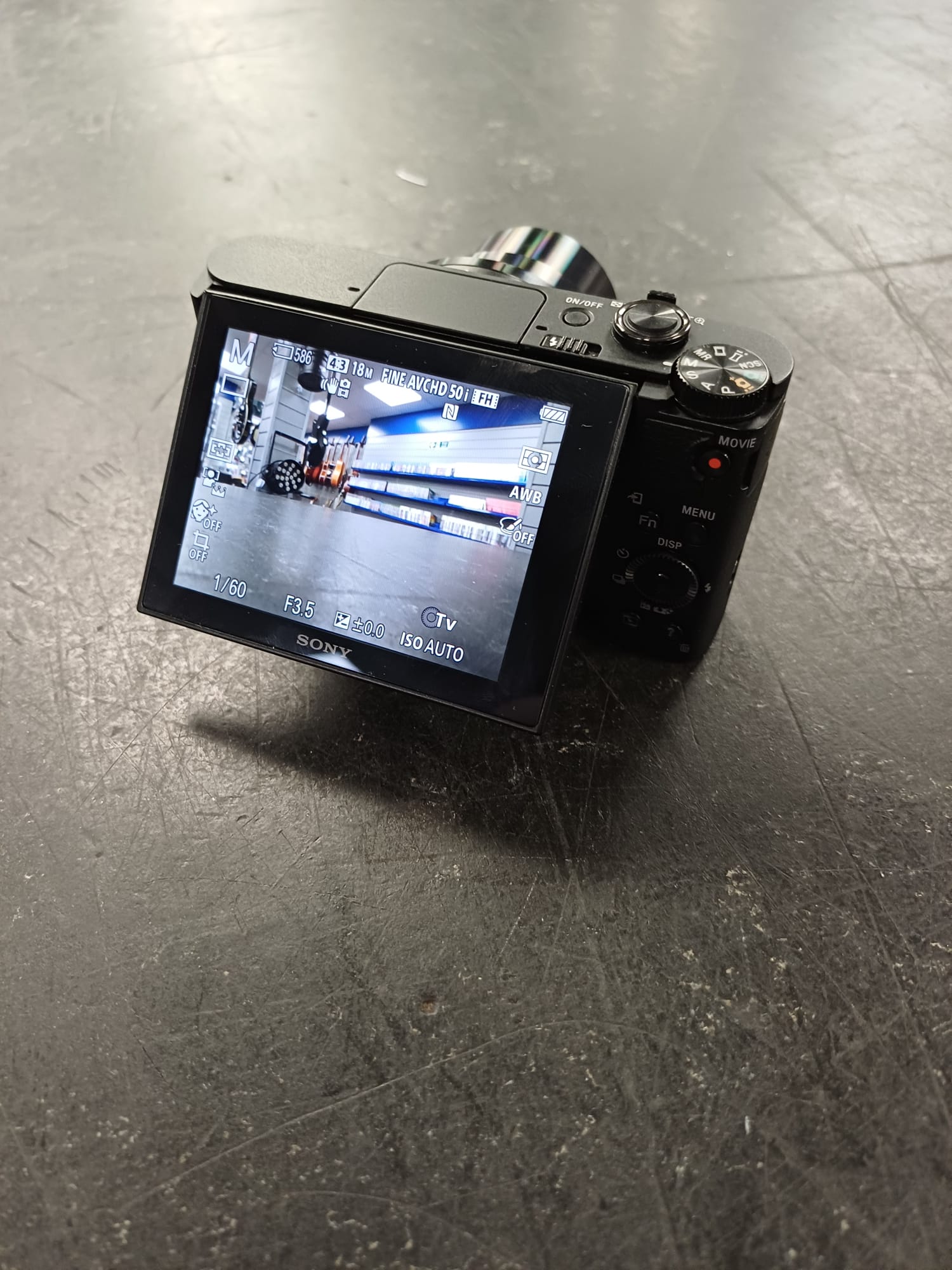 Sony Cyber-shot DSC-WX500