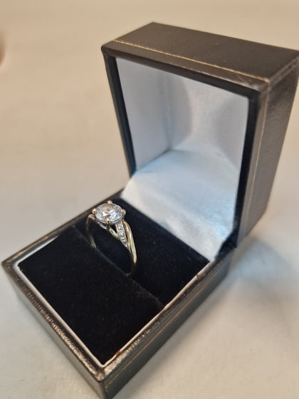 Gold Ring 375 9ct 2.2G Size N