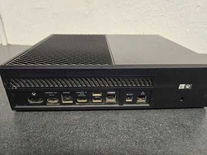X BOX ONE NO CONTROLLER