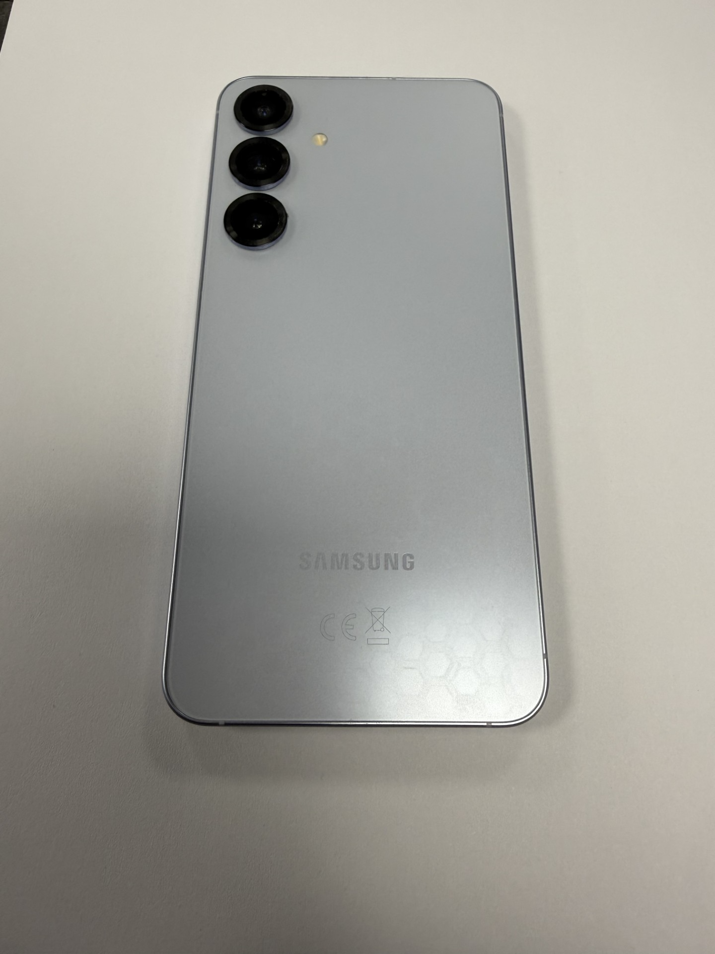 Samsung Galaxy S25+.