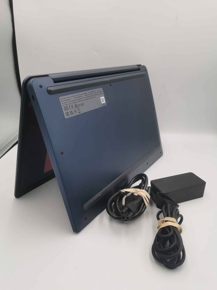 Lenovo Slim 3 14M868, N4500, 4GB Ram, 64GB eMMC, 15" Screen, Chrome OS