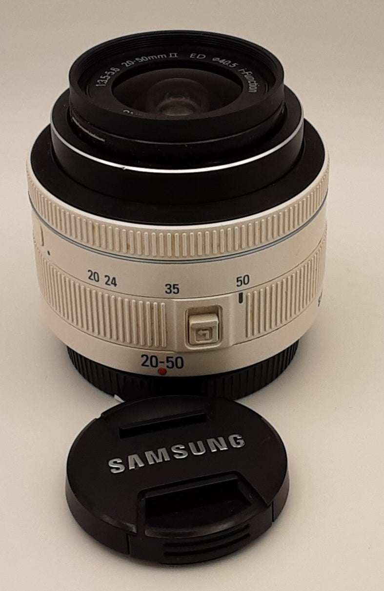 Samsung NX 20-50Mm f/3.5-5.6 II Ed Lens (White)