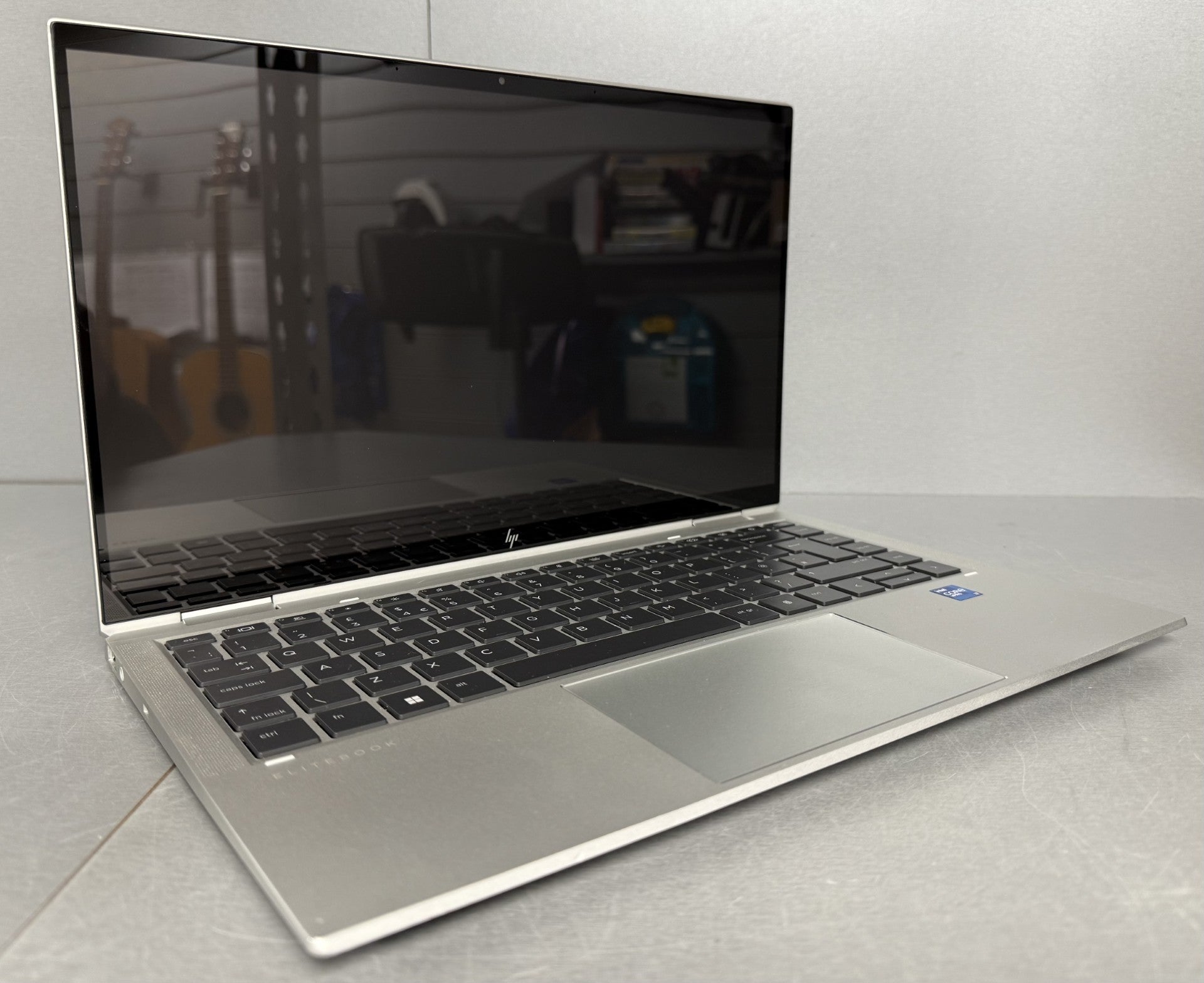 HP EliteBook x360 1040 G8 2-in-1 Touchscreen Laptop Notebook Intel i7-1185G7 ** Unboxed **