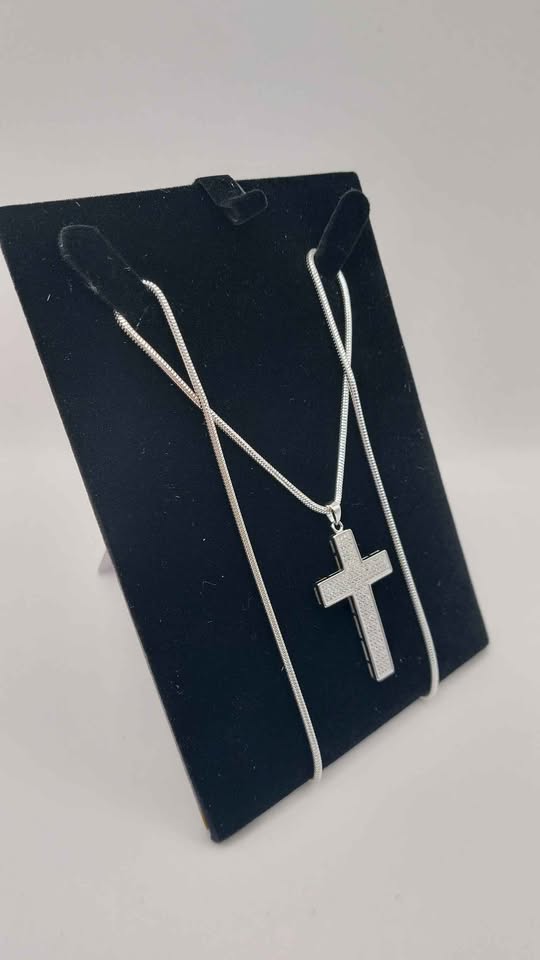 925 hallmarked silver rope style necklace with cross pendent 44.7g 24" **BRAND NEW**