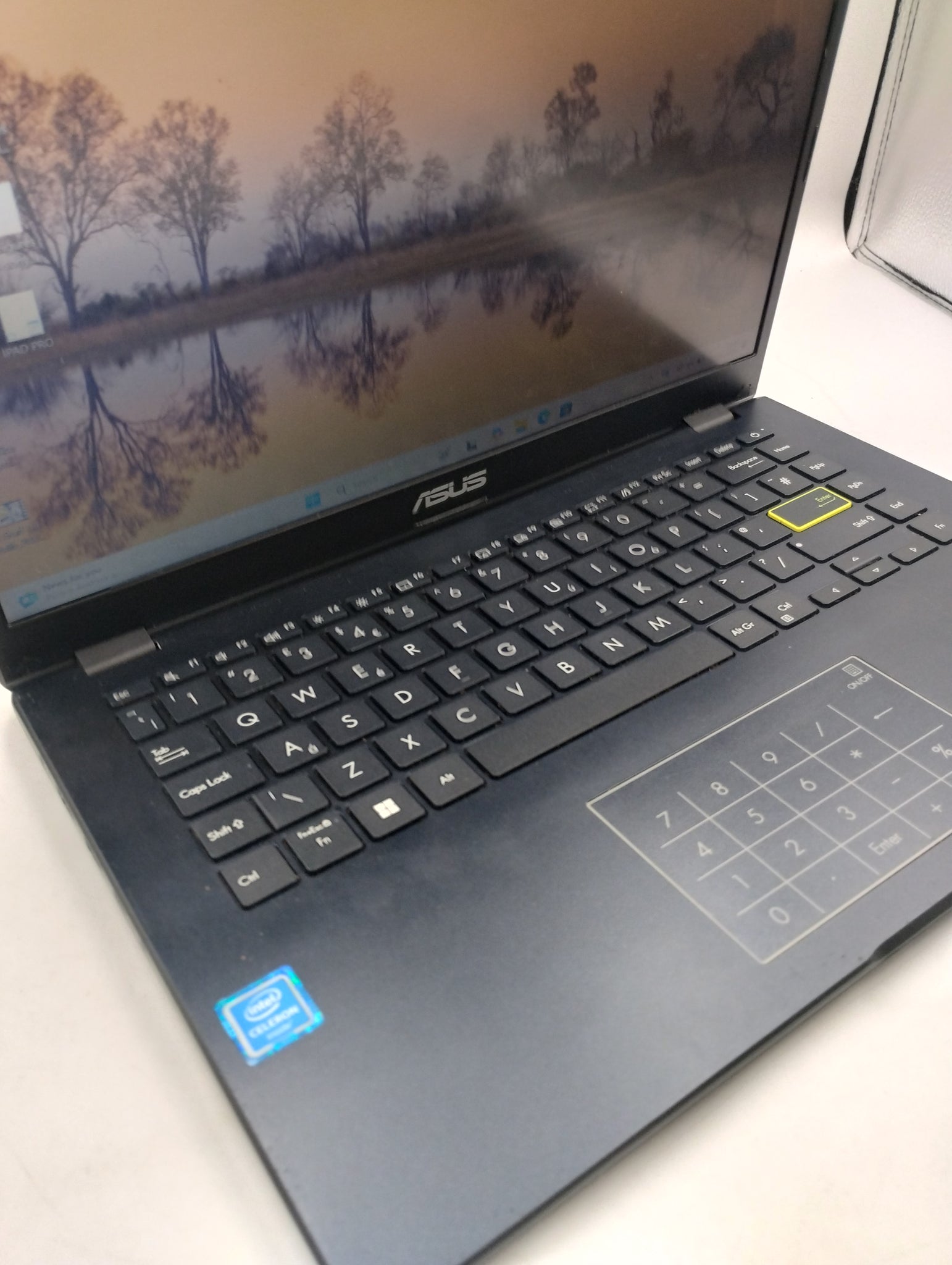 ASUS Vivobook Go 14 Laptop Intel Celeron N4500 4GB RAM 64GB eMMC