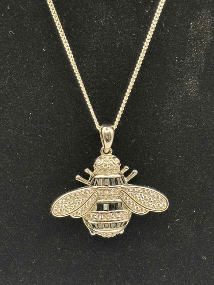 **BRAND NEW** 925 silver curb style chain with pendent 13.5G 22''