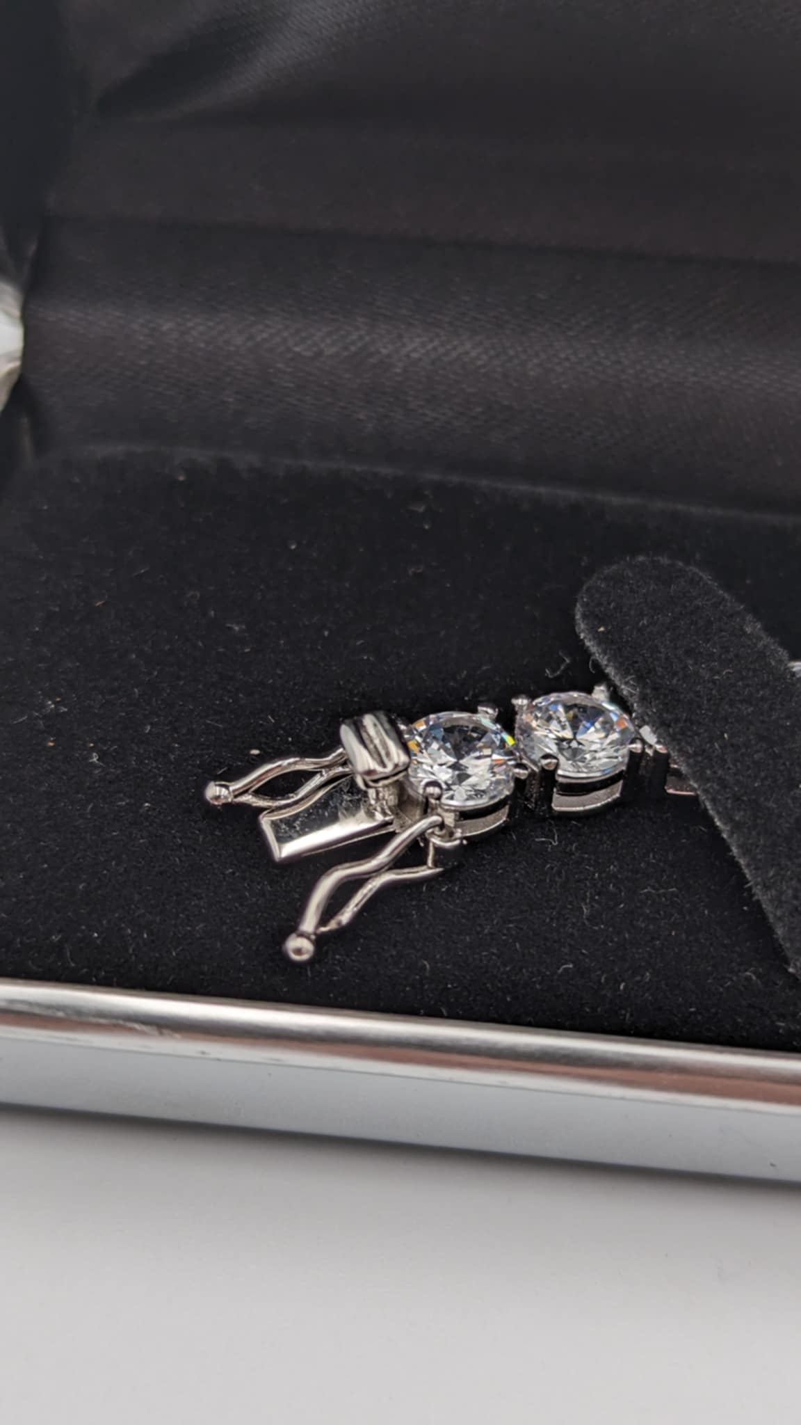 925 HALLMARKED SILVER, STUDDED STONE BRACELET W/BOX CLASP, 8", 21.8G, BOXED, *BRAND NEW*