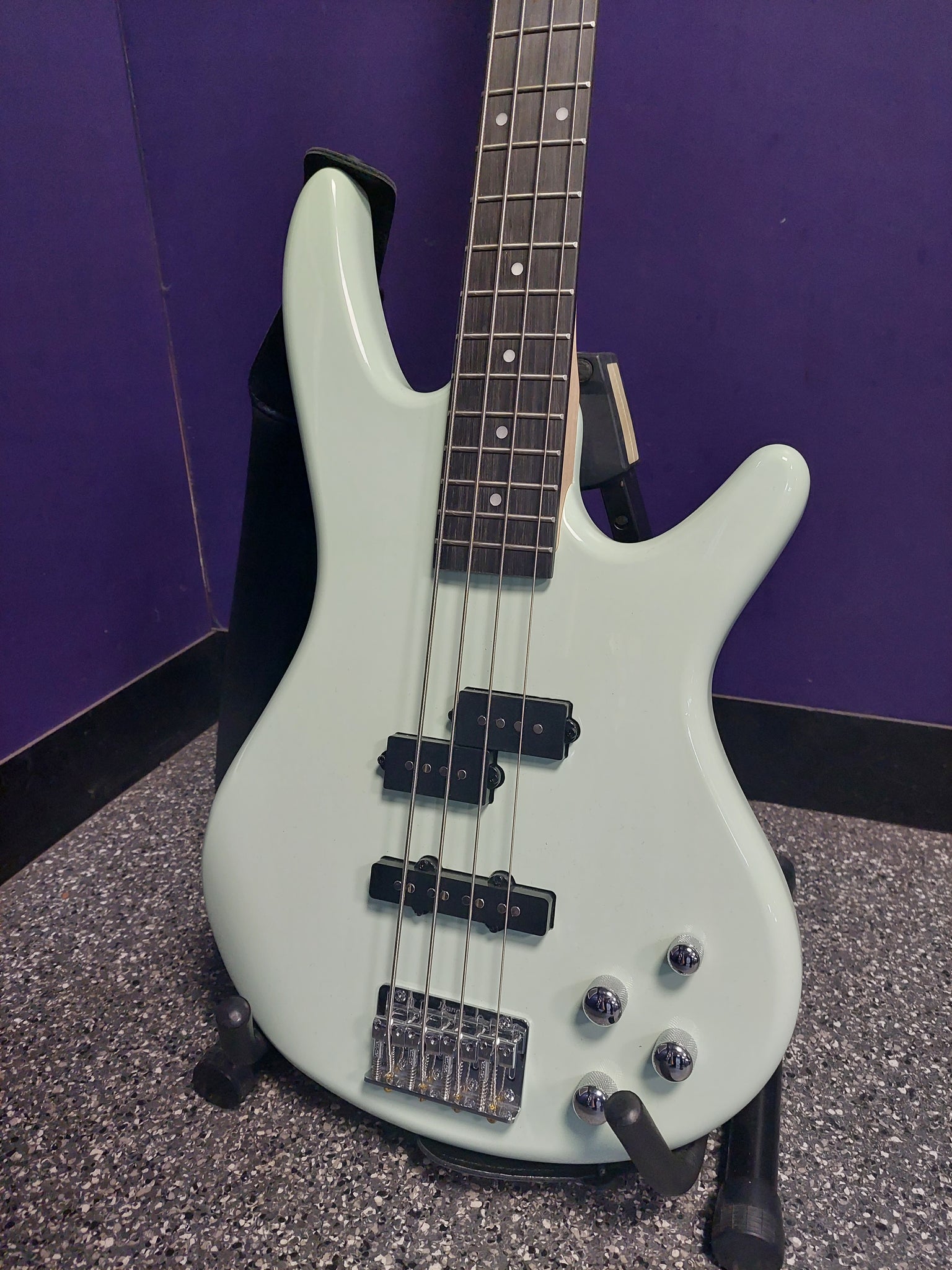 Ibanez GSR Series GSR200-MGR 4 String Modern Bass, Mint Green