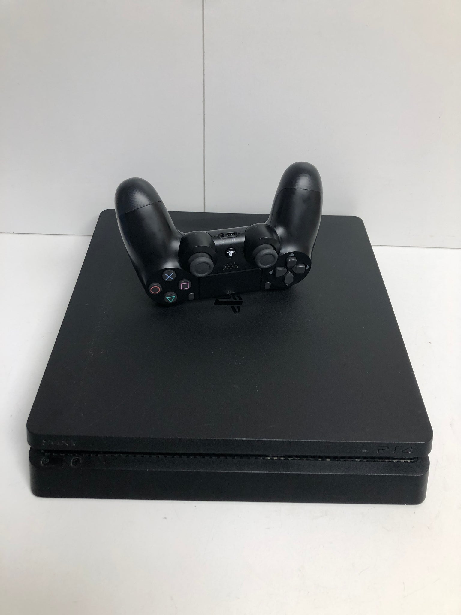 Sony PlayStation 4 Slim 1TB Jet Black