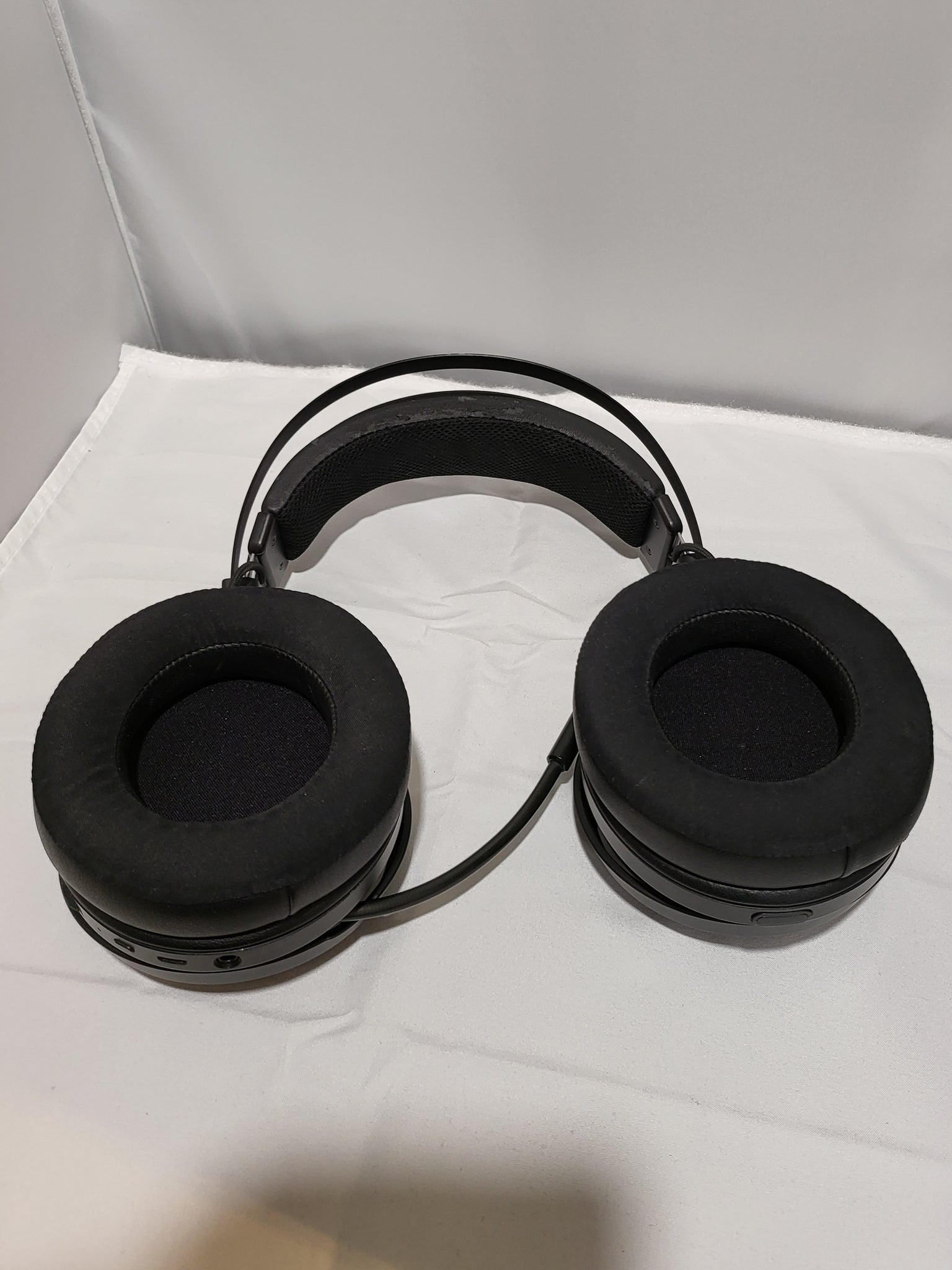 Razer Nari - Wireless Gaming Headset - Multi Platform
