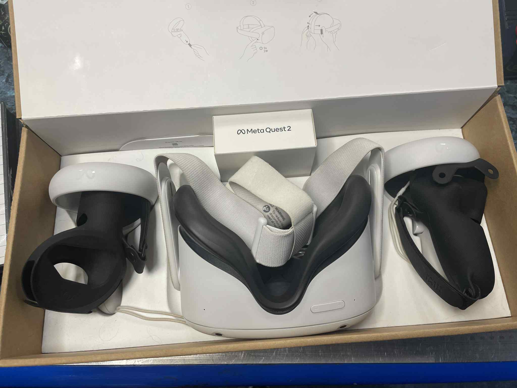 Meta Oculus Quest 2 All-in-One VR Headset
