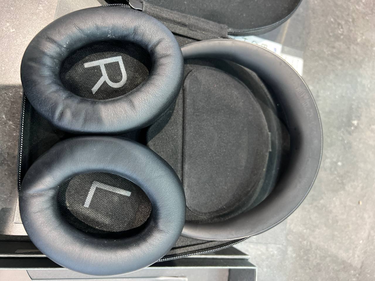 Bose 700 Noise Cancelling Headphones